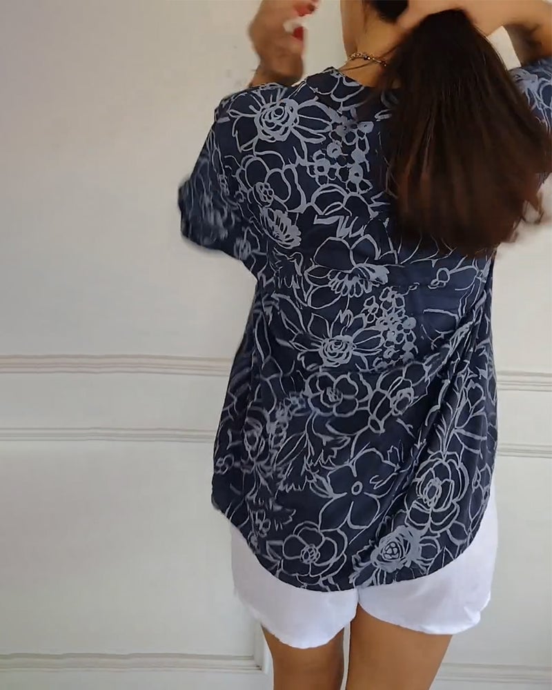 V-hals blouse met knopen en print