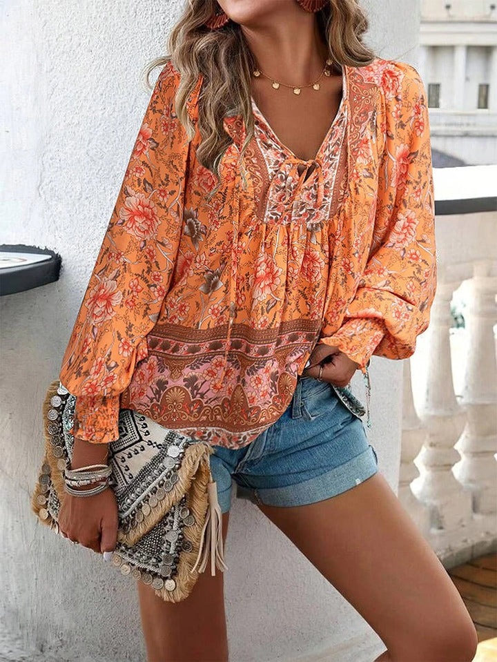 Fresh Look Floral Blouse met Casual Charm