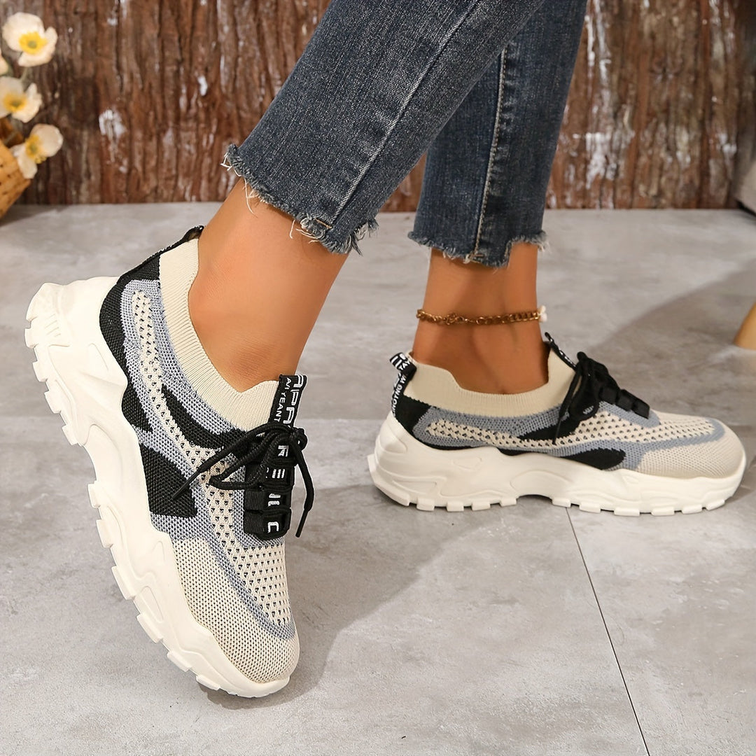 Amanda Stijlvolle Mesh Sneakers met Flexibele Pasvorm