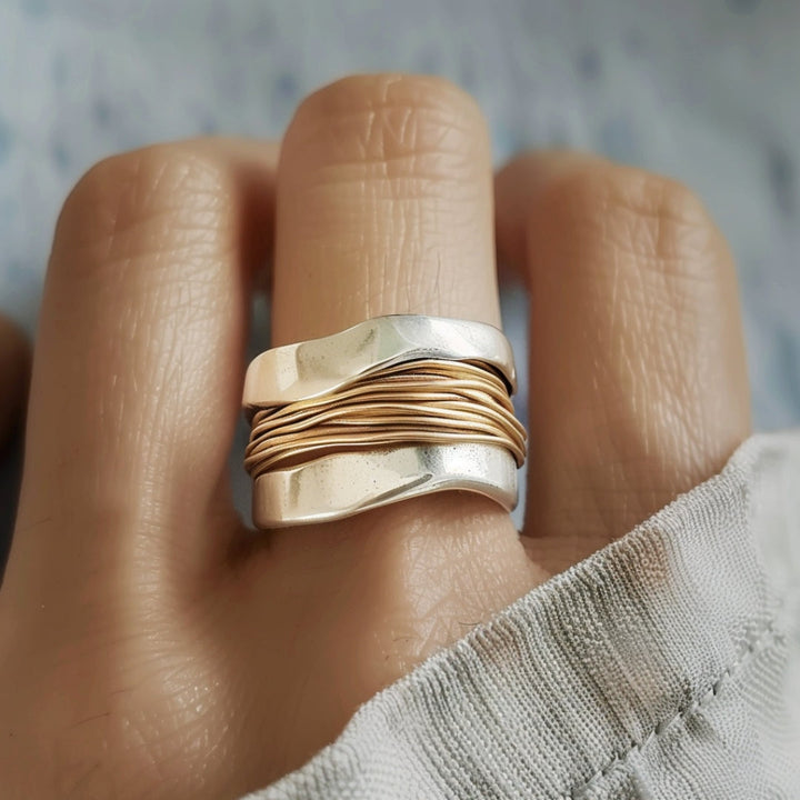 Zilveren Ring met Gouden Draad Inleg