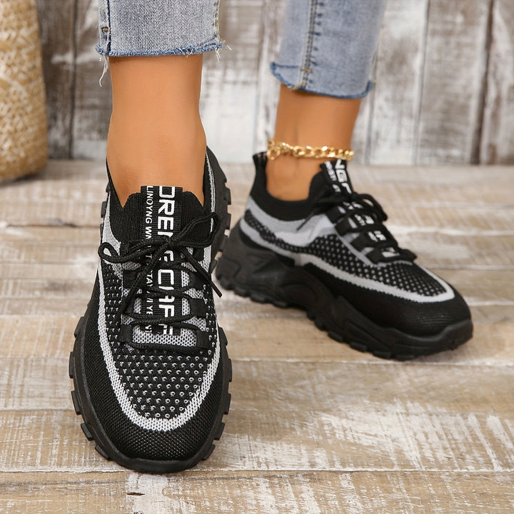 Amanda Stijlvolle Mesh Sneakers met Flexibele Pasvorm