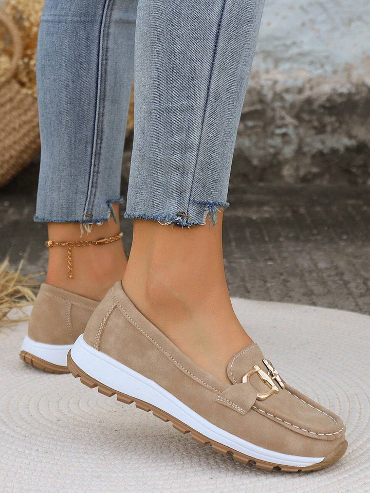 Elegante Flat Loafers met Gespontwerp