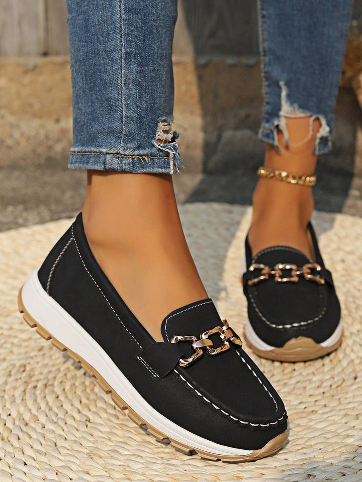 Elegante Flat Loafers met Gespontwerp