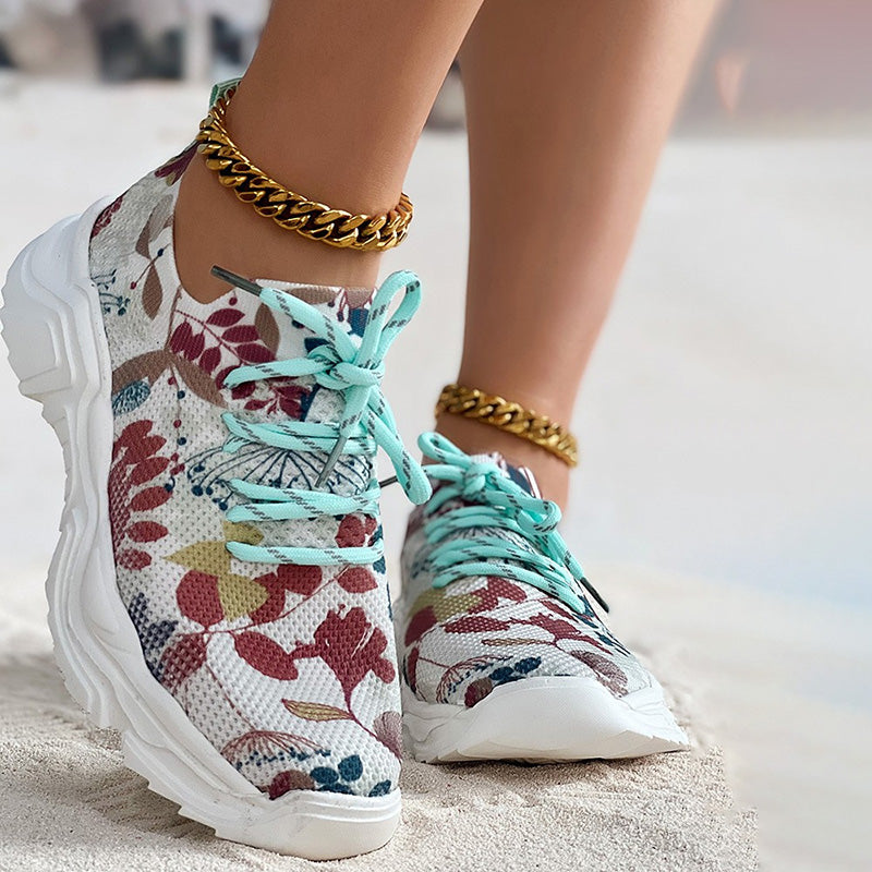 Casual mesh sneakers met ergonomische zool en bloemendetails