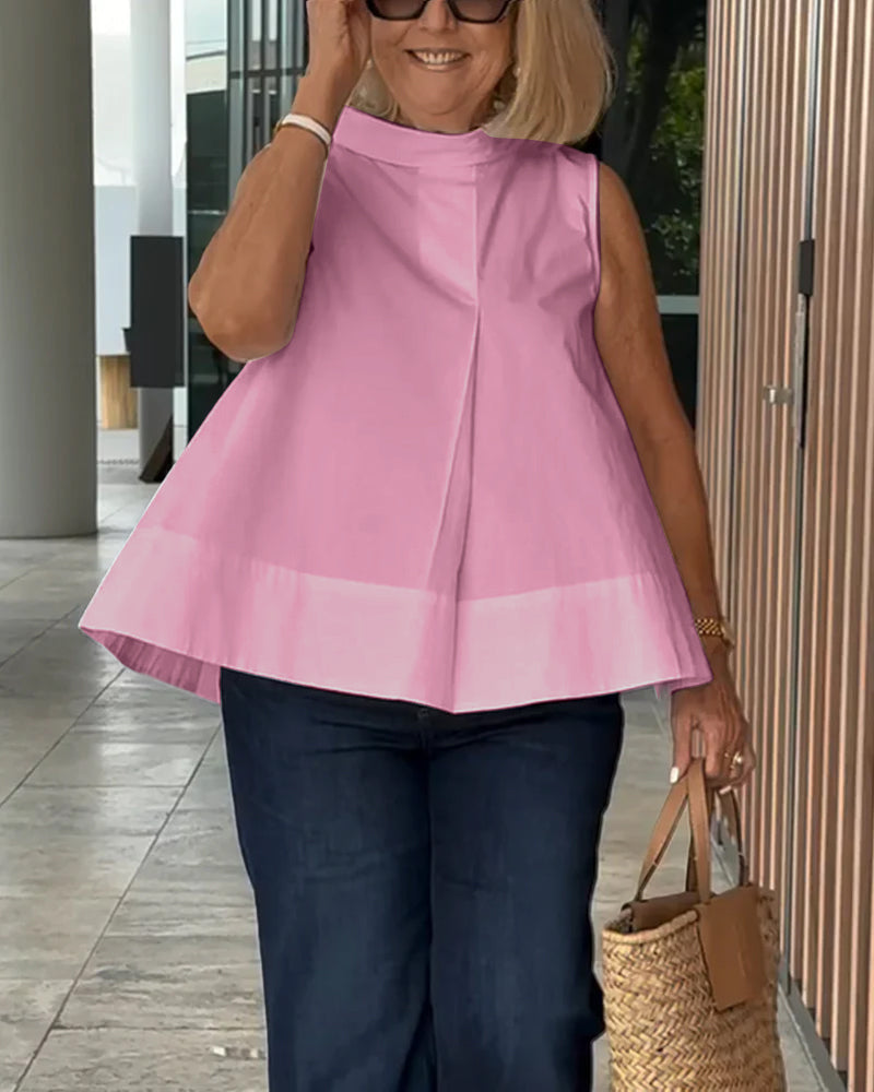 Eenvoudige mouwloze effen blouse