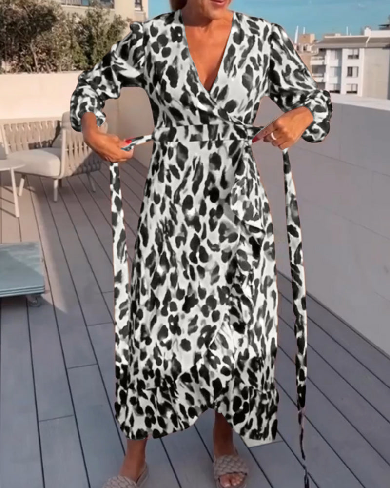 V-hals jurk met luipaardprint