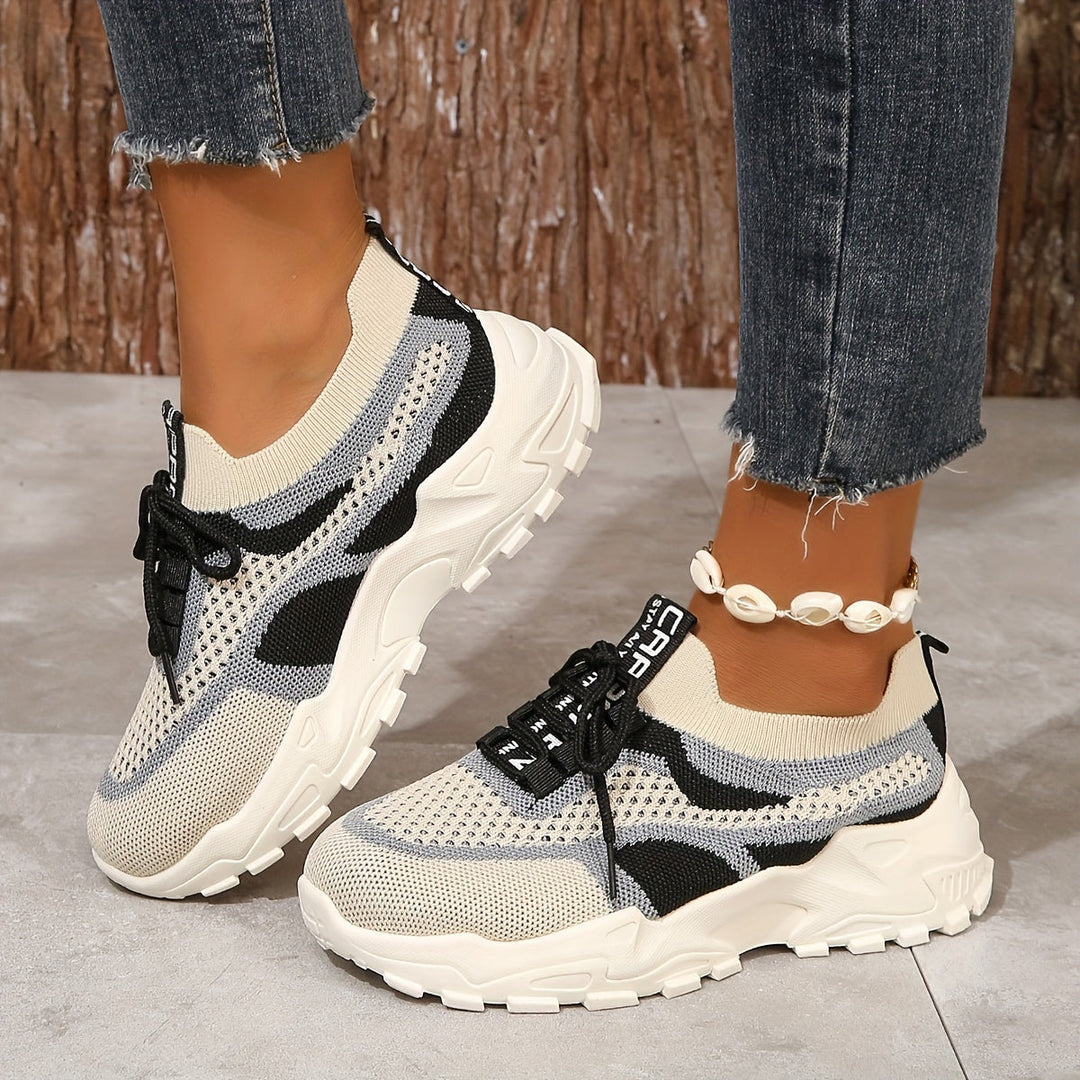 Amanda Stijlvolle Mesh Sneakers met Flexibele Pasvorm