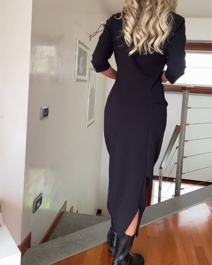 Elegante effen jurk met ronde hals en plooien