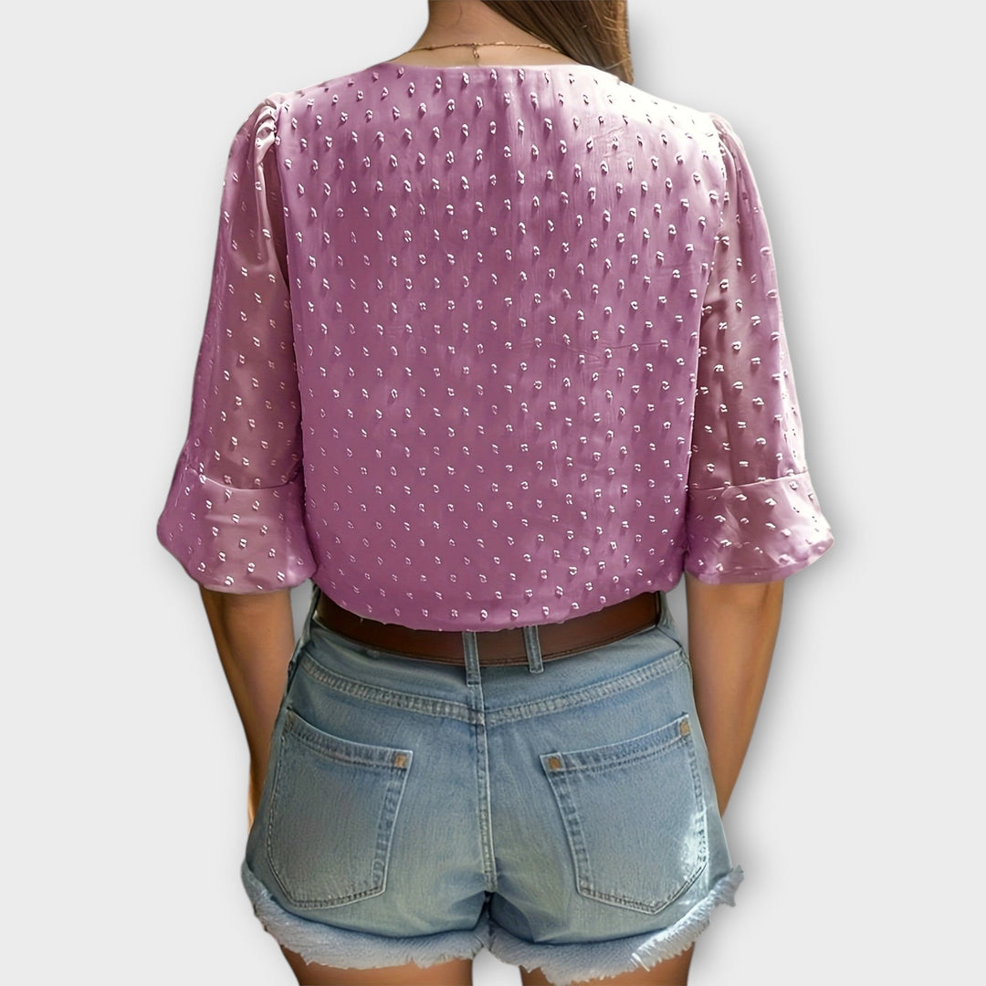 Blouse met diepe halslijn – Soft-Touch statement piece voor elegante avonden of weekendstyling
