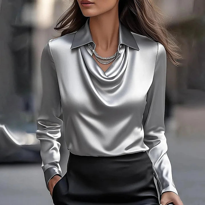 Luxurious Shine Satin Top – Draperend silhouet voor chique avonden en dates