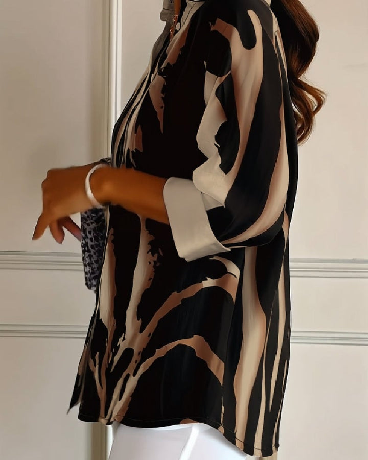 Blouse met opstaande kraag en onregelmatige print
