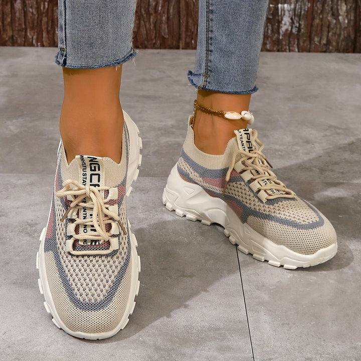 Amanda Stijlvolle Mesh Sneakers met Flexibele Pasvorm