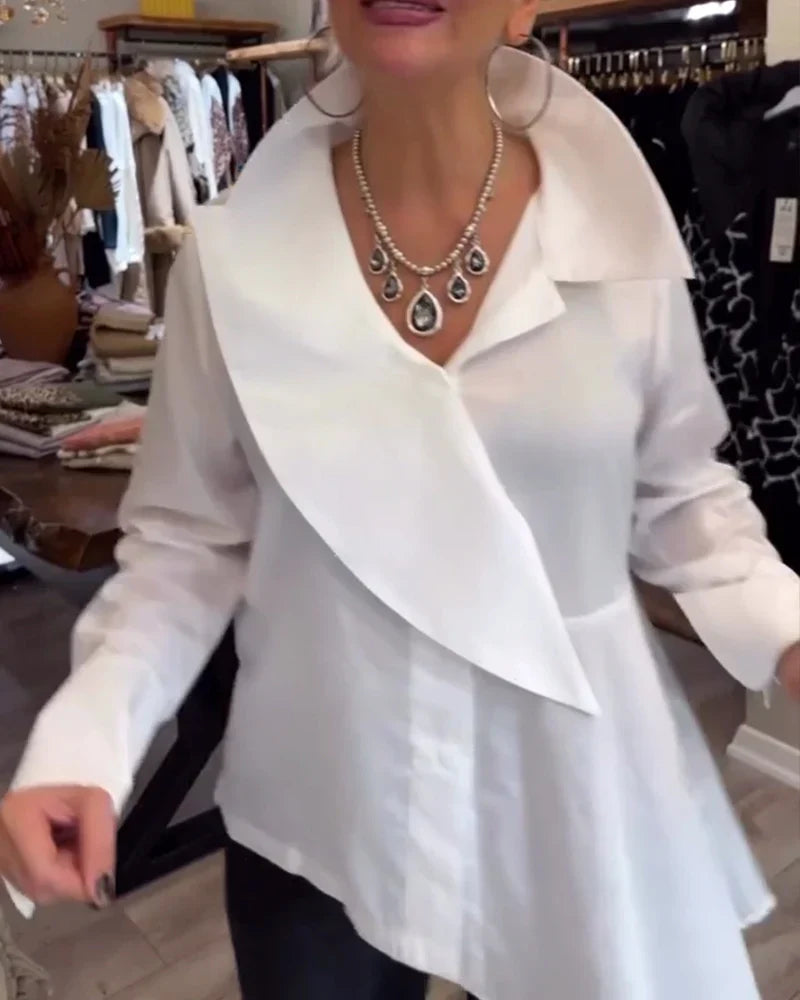 Shirt met effen kleur en asymmetrische revers