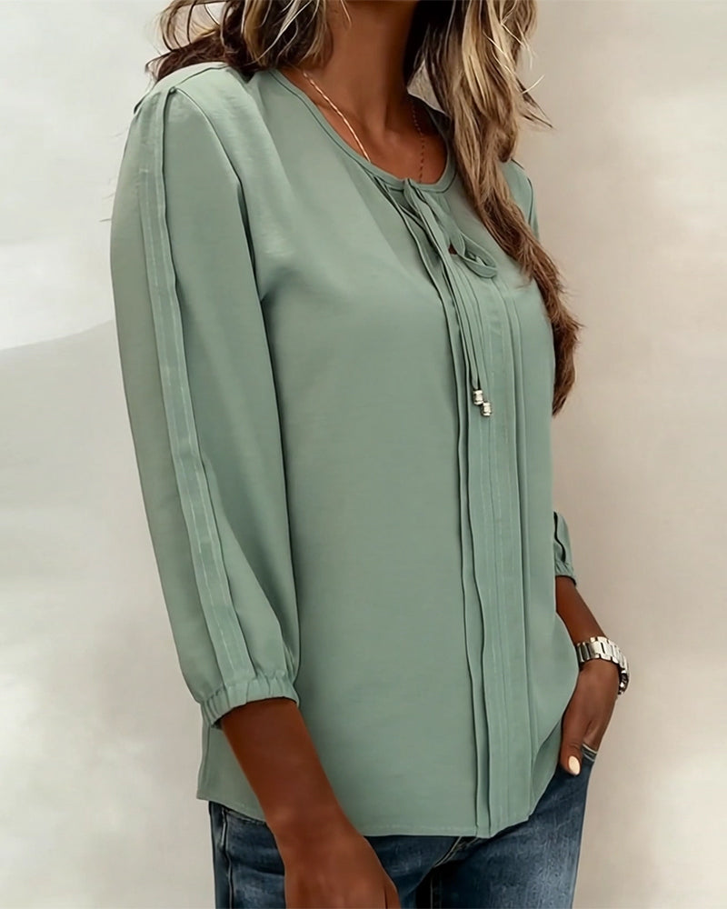 Stijlvolle Lace-Up Accordion Pleated Top