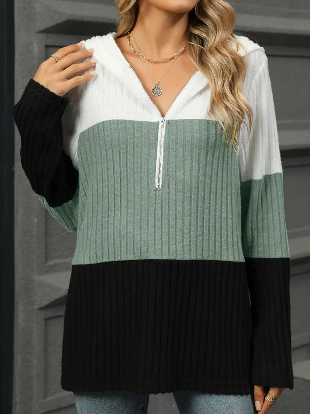 Color Block T-shirt met capuchon en lange mouwen