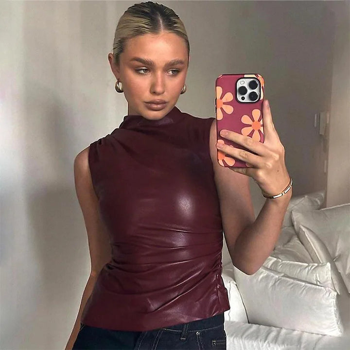 Trendy Black Leather mouwloze top