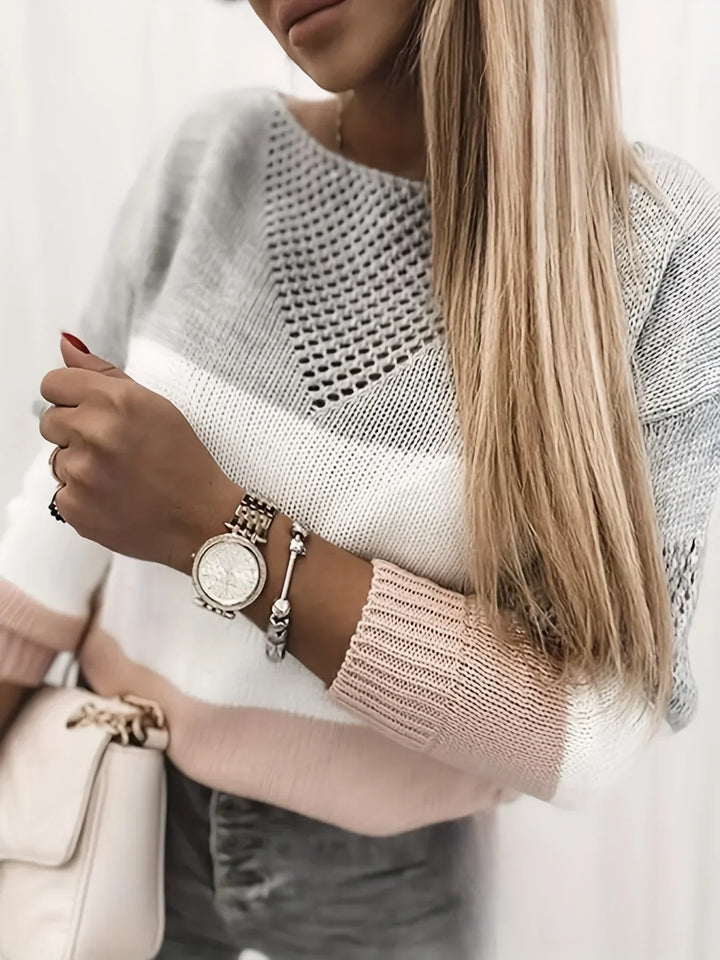 Moderne Gebreide Trui met Cut-Outs