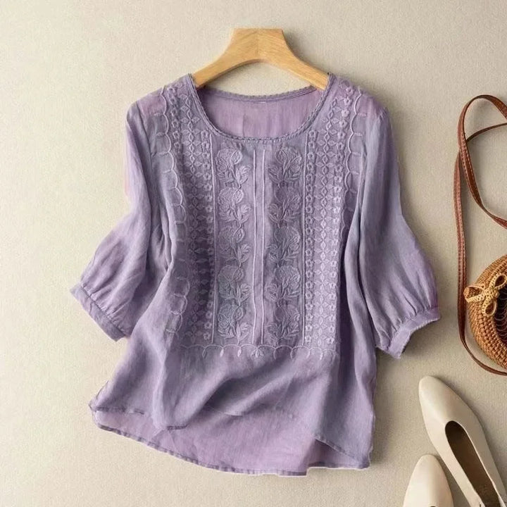 Elegant geborduurde blouse-ontwerp