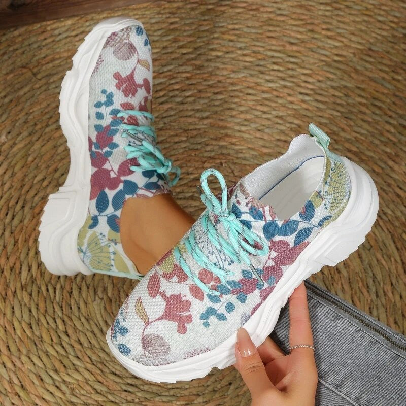 Casual mesh sneakers met ergonomische zool en bloemendetails