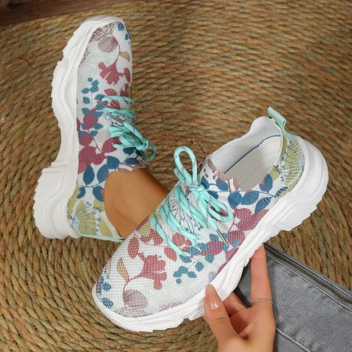 Casual mesh sneakers met ergonomische zool en bloemendetails