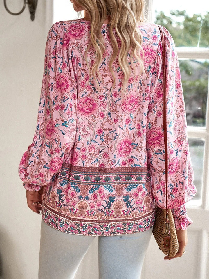Fresh Look Floral Blouse met Casual Charm