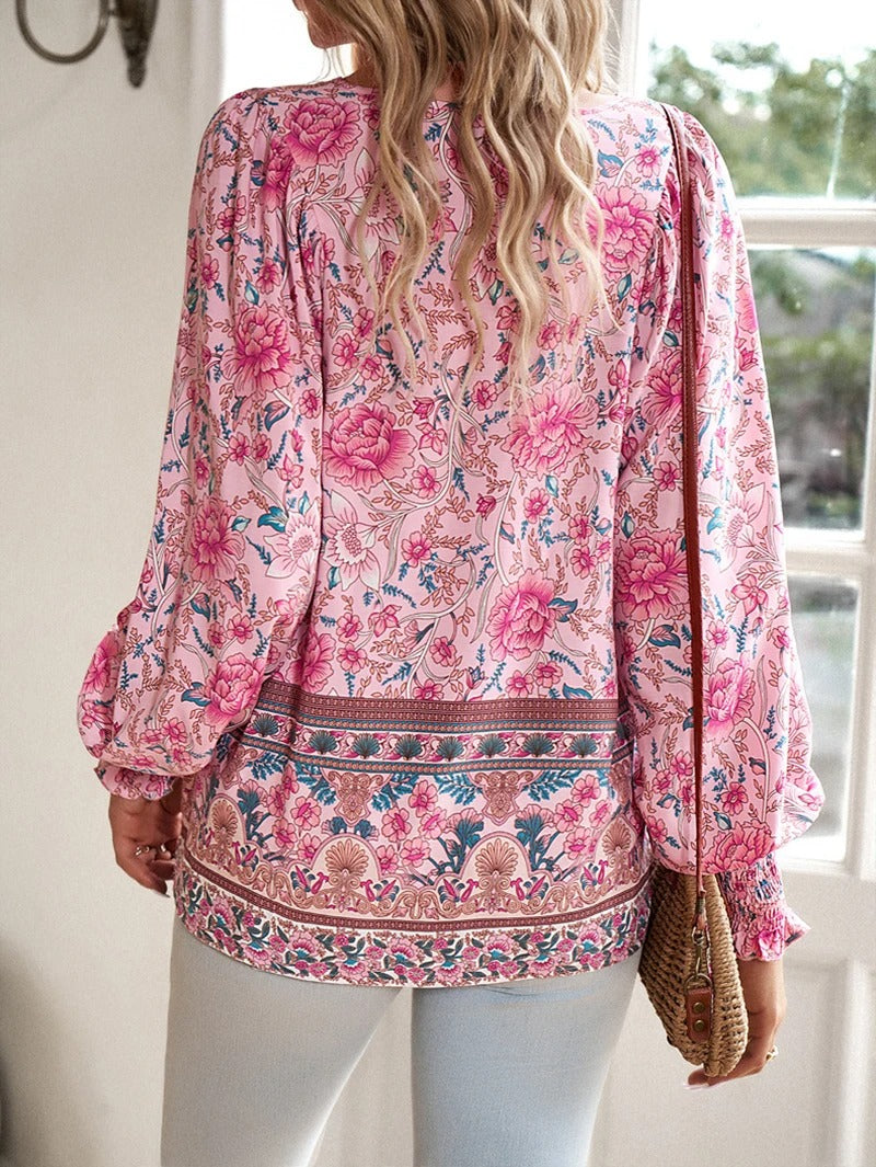 Fresh Look Floral Blouse met Casual Charm