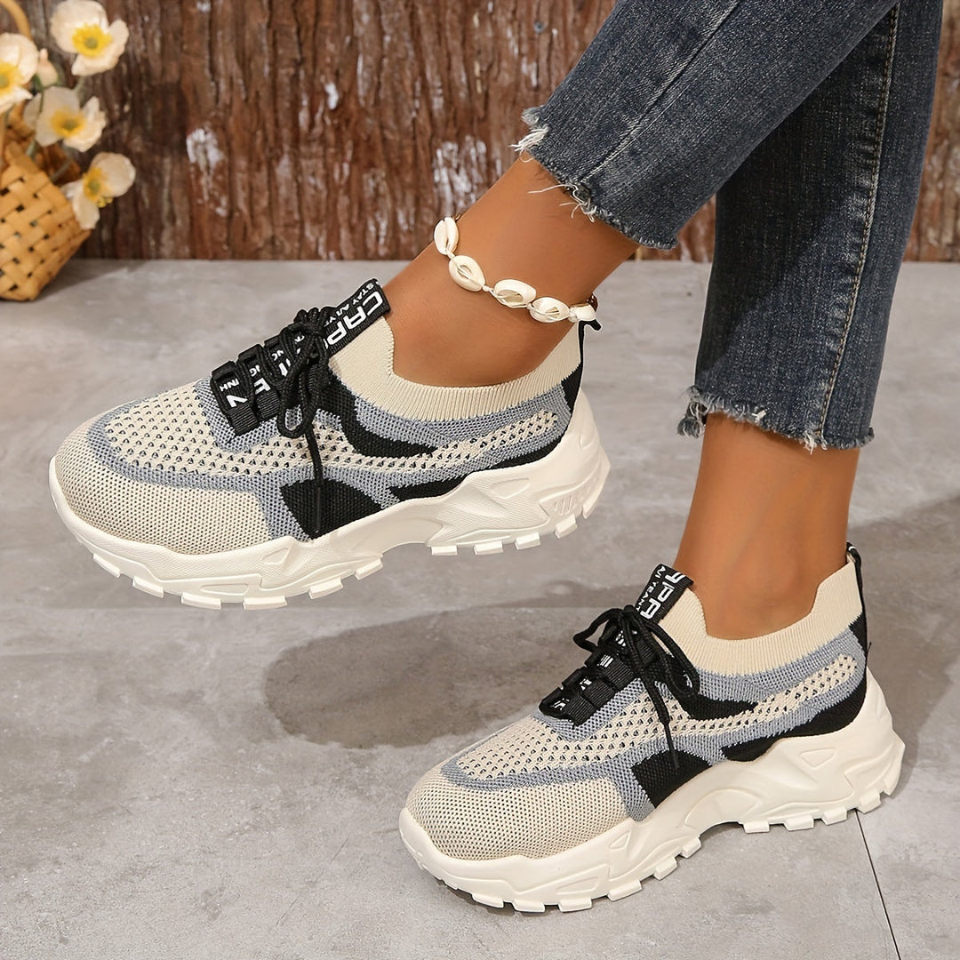 Amanda Stijlvolle Mesh Sneakers met Flexibele Pasvorm