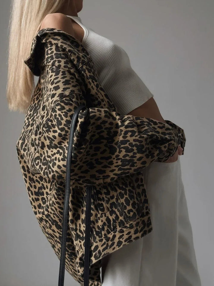 Elegant jasje met luipaardprint