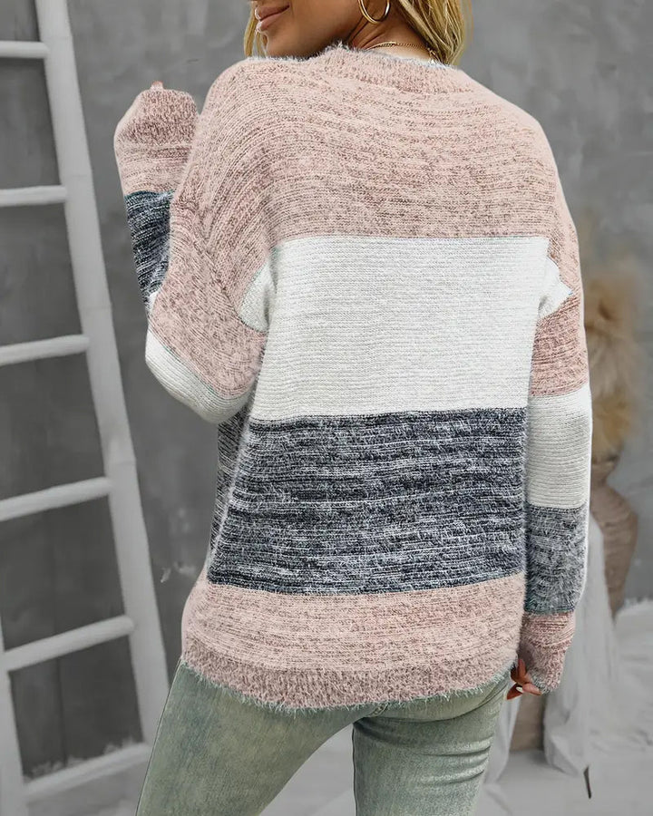 Modieuze sweater met contrasterende kleuren