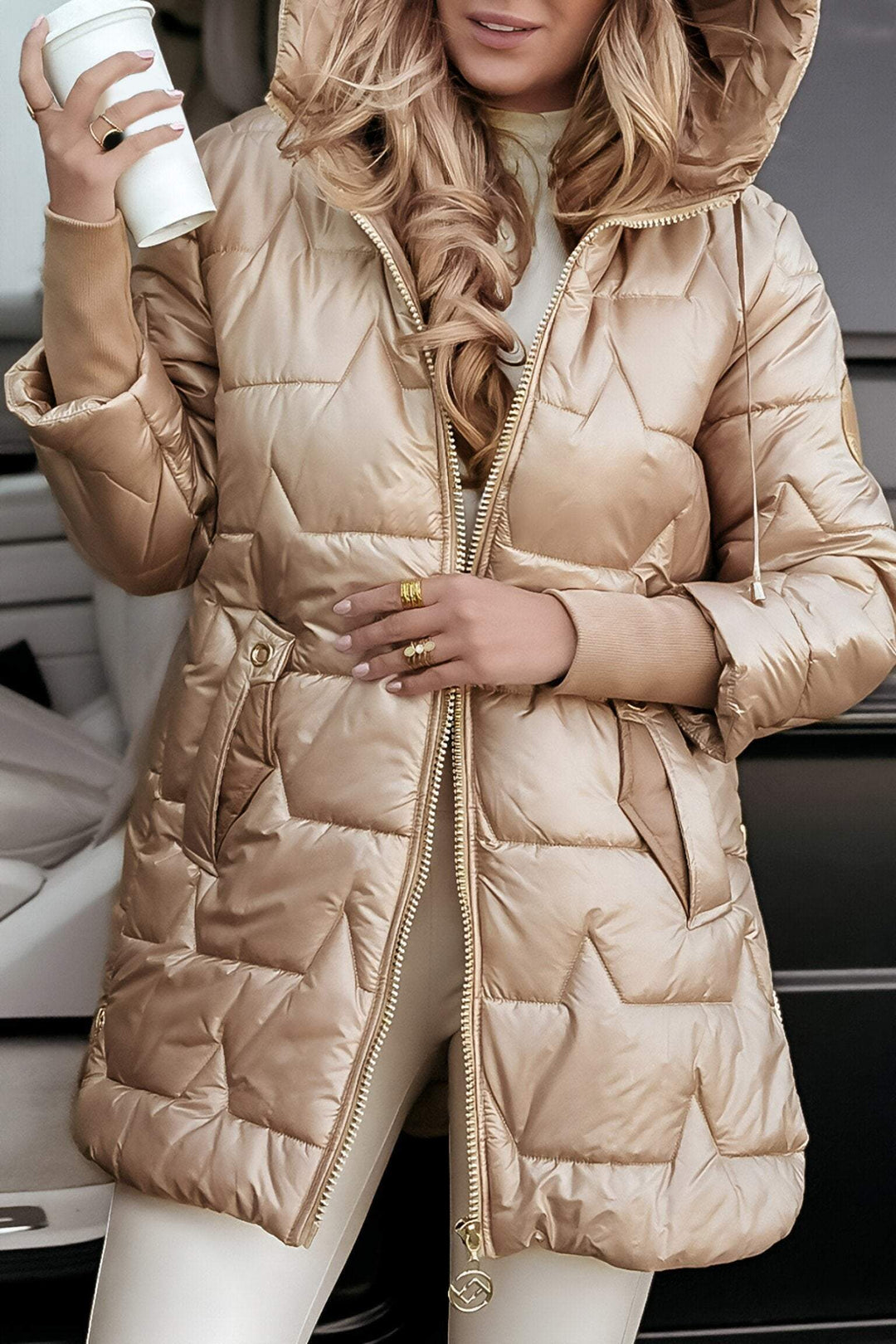 Comfortabele gewatteerde winterjas met capuchon