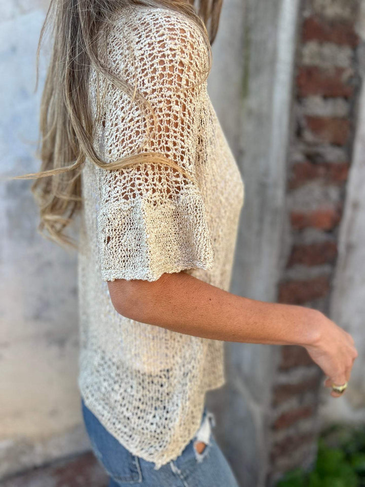 Klassieke Getextureerde Top met Minimale Details